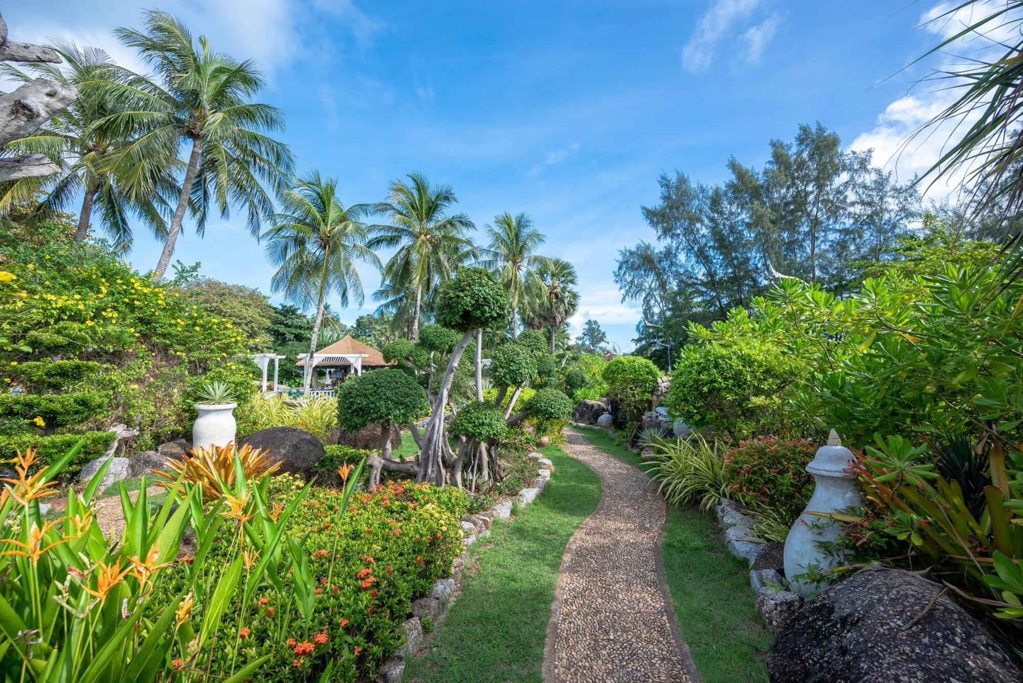 Thavorn Palm Beach Resort Phuket Karon Exterior photo