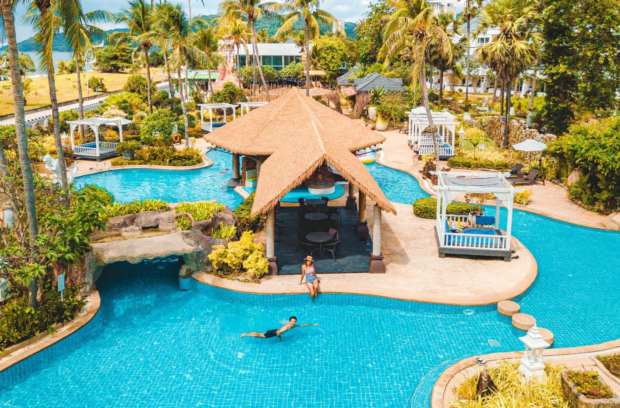 Thavorn Palm Beach Resort Phuket Karon Exterior photo